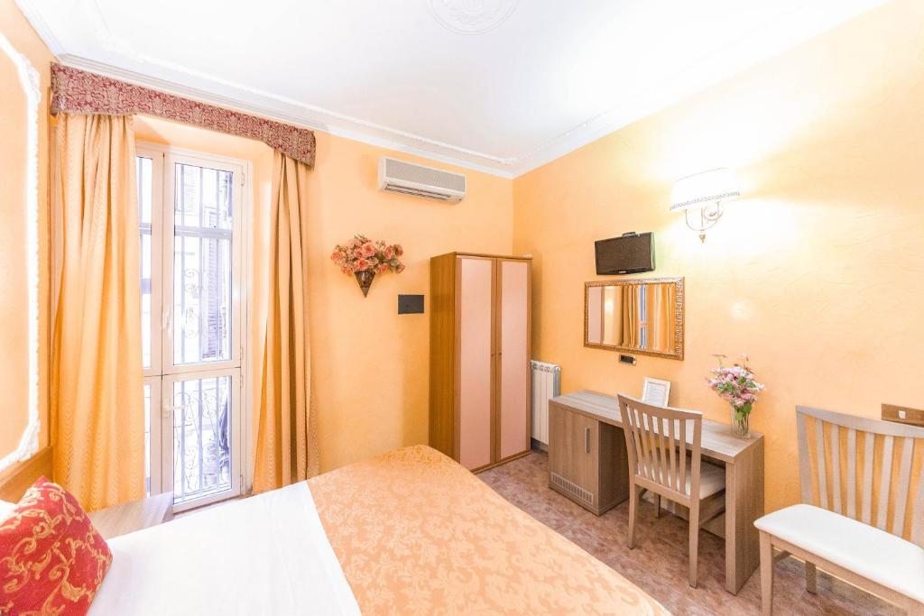 Downtown Accommodation โรม ภายนอก รูปภาพ