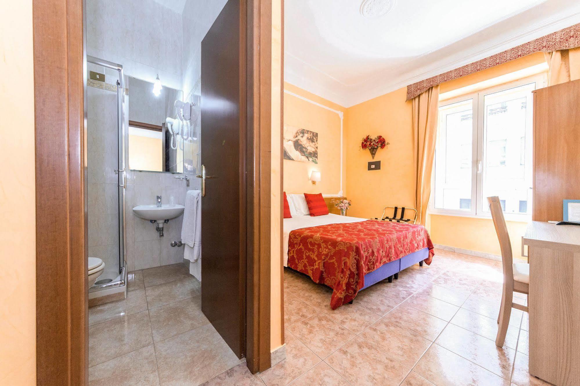 Downtown Accommodation โรม ภายนอก รูปภาพ